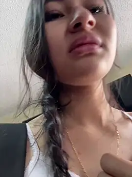 Aylin fire online show from March 2026 06:52:02 PM