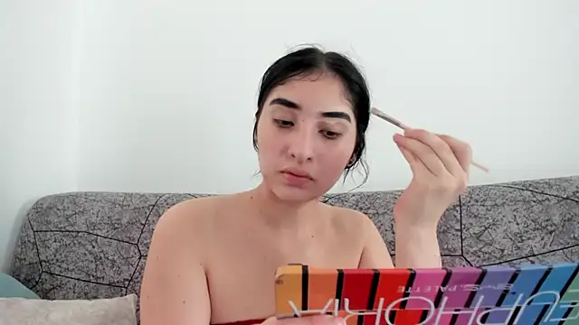Kattengel  online show from May 2026 10:25:01 PM