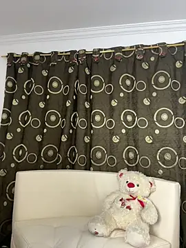 soffii-estrella online show from April 2026 06:15:02 AM