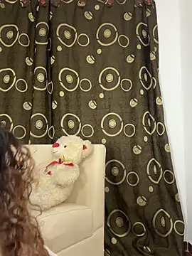 soffii-estrella online show from March 2026 06:11:02 AM