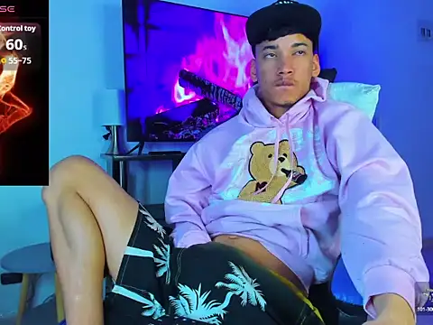 Lyam Russo online show from March 2026 06:15:02 AM