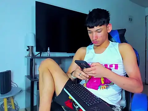 Lyam Russo online show from April 2026 05:14:02 AM