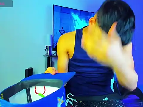 Lyam Russo online show from March 2026 04:23:01 AM