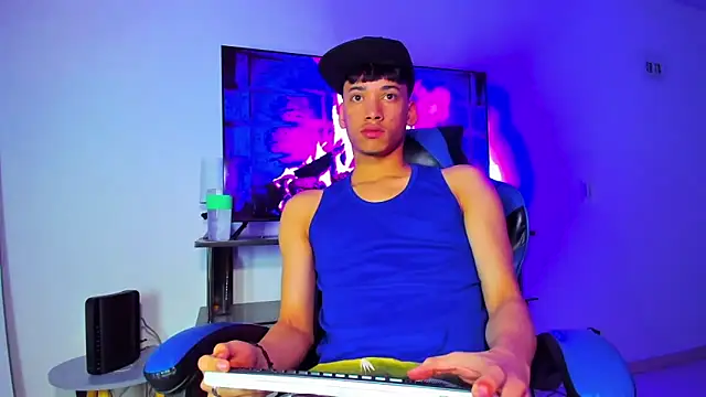 Lyam Russo online show from March 2026 08:39:02 AM