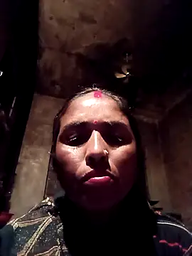 Snapshot of Hot_re83 chatting on February 2026 03:58:02 PM Hot re83 online show from February 2026 03:58:02 PM