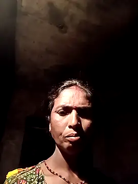 Snapshot of Hot_re83 chatting on February 2026 07:16:01 PM Hot re83 online show from February 2026 07:16:01 PM