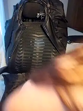 Snapshot of merlliah chatting on February 2026 07:01:01 PM merlliah online show from February 2026 07:01:01 PM