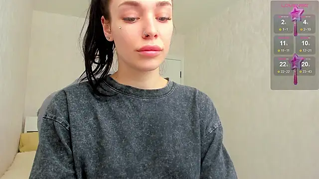 milkbrownn online show from February 2026 06:26:01 AM