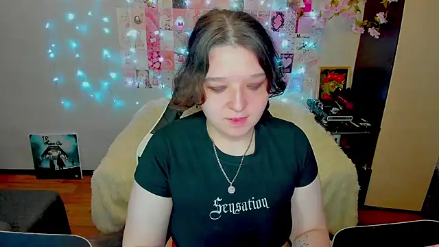 Kate Acid online show from July 2026 11:24:02 PM