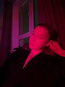 Snapshot of EmmaTurners chatting on February 2026 05:57:02 PM EmmaTurners online show from February 2026 05:57:02 PM