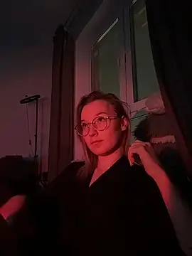 Snapshot of EmmaTurners chatting on February 2026 06:43:02 PM EmmaTurners online show from February 2026 06:43:02 PM