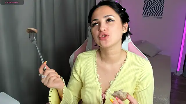 Mary Rice online show from April 2026 01:20:02 AM