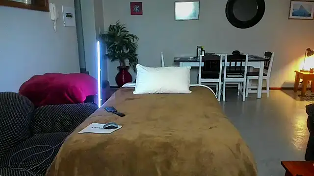 Snapshot of Mimirosexxx chatting on March 2026 10:06:02 PM Mimirosexxx online show from March 2026 10:06:02 PM