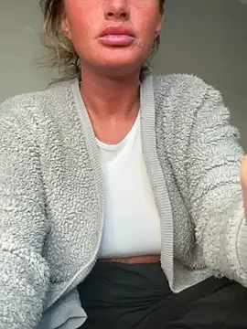 jadey19x online show from April 2026 04:46:01 PM
