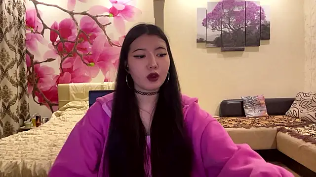 MaeRaads online show from March 2026 06:48:01 PM