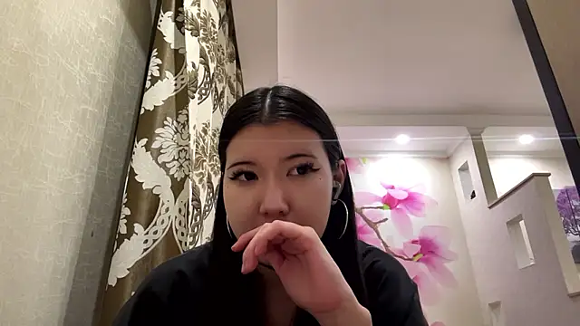 Snapshot of MaeRaads chatting on February 2026 06:54:01 PM MaeRaads online show from February 2026 06:54:01 PM