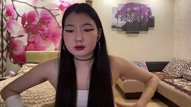 MaeRaads online show from April 2026 05:39:01 PM