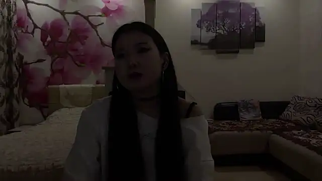 MaeRaads online show from March 2026 06:36:01 PM