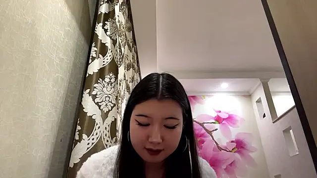 Snapshot of MaeRaads chatting on February 2026 06:30:01 PM MaeRaads online show from February 2026 06:30:01 PM