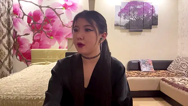 MaeRaads online show from March 2026 06:30:02 PM