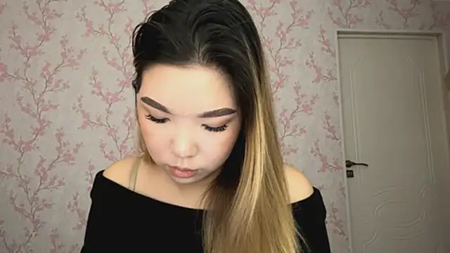 Elina Mottel online show from February 2026 09:28:01 AM