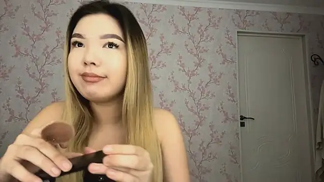 Elina Mottel online show from March 2026 07:37:02 AM