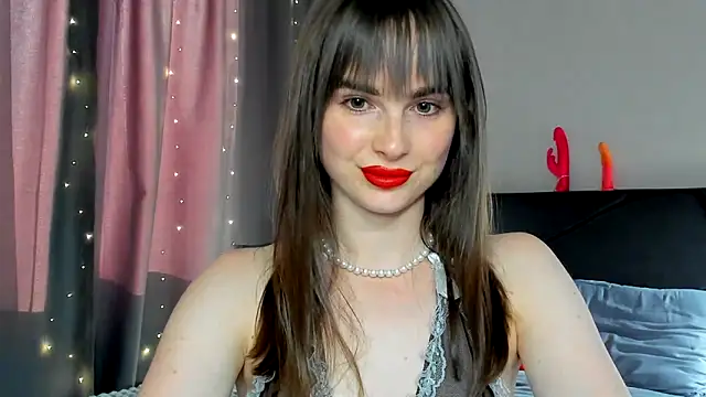 Snapshot of megann_fox2 chatting on June 2026 03:11:02 PM megann fox2 online show from June 2026 03:11:02 PM
