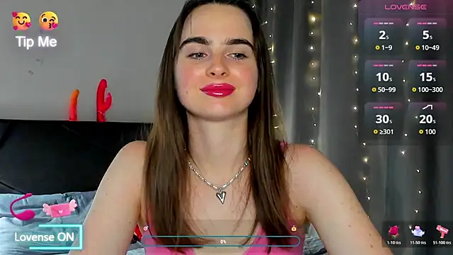 Snapshot of megann_fox2 chatting on July 2026 03:04:01 PM megann fox2 online show from July 2026 03:04:01 PM