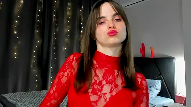 megann fox2 online show from March 2026 05:56:02 PM