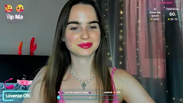 Snapshot of megann_fox2 chatting on July 2026 04:33:02 PM megann fox2 online show from July 2026 04:33:02 PM