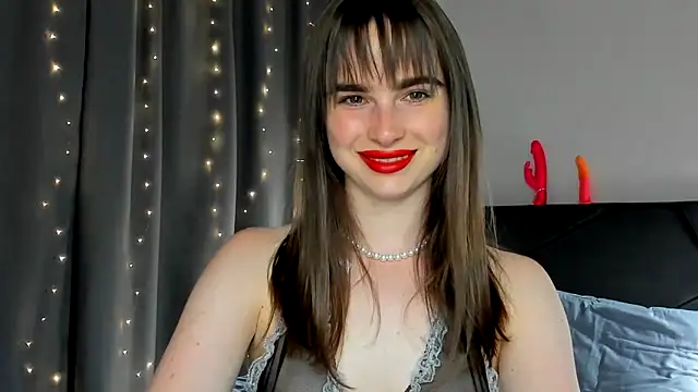 Snapshot of megann_fox2 chatting on June 2026 06:08:01 PM megann fox2 online show from June 2026 06:08:01 PM