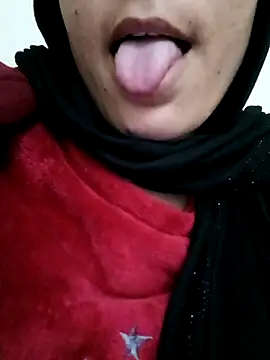 Armasexyy online show from April 2026 08:15:02 PM