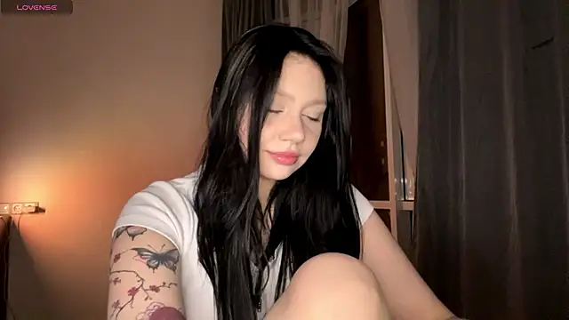 Snapshot of RaquelsHusband chatting on February 2026 02:25:01 PM RaquelsHusband online show from February 2026 02:25:01 PM