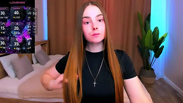 Maddy Wood  online show from March 2026 03:17:02 PM