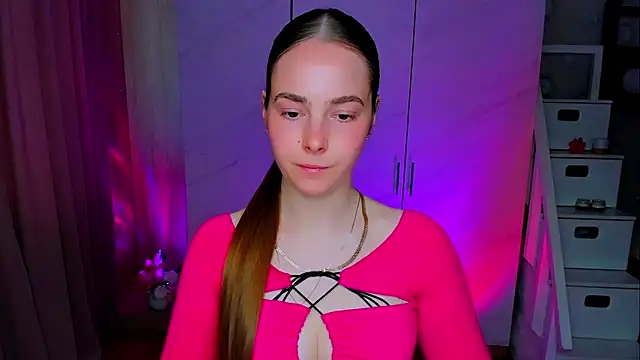 Snapshot of Maddy_Wood_ chatting on May 2026 08:57:01 AM Maddy Wood online show from May 2026 08:57:01 AM