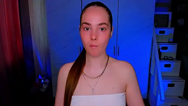 Snapshot of Maddy_Wood_ chatting on May 2026 10:53:01 AM Maddy Wood online show from May 2026 10:53:01 AM