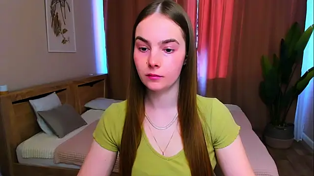 Maddy Wood  online show from April 2026 03:51:01 PM