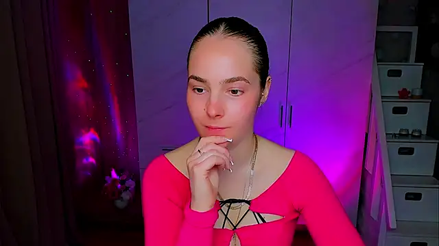 Snapshot of Maddy_Wood_ chatting on May 2026 04:15:02 PM Maddy Wood online show from May 2026 04:15:02 PM