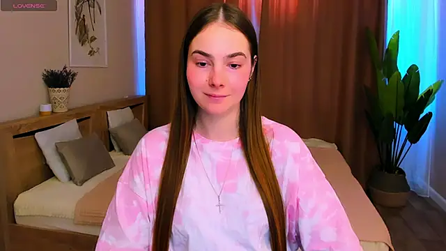 Maddy Wood  online show from March 2026 02:31:01 PM