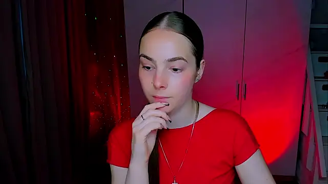 Snapshot of Maddy_Wood_ chatting on June 2026 09:25:02 AM Maddy Wood online show from June 2026 09:25:02 AM