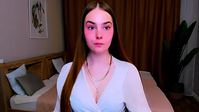 Maddy Wood  online show from April 2026 06:33:02 PM