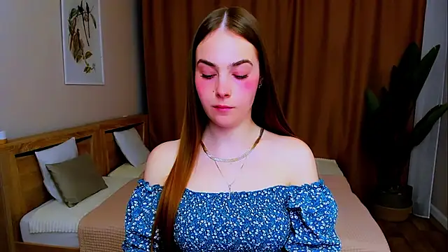 Maddy Wood  online show from April 2026 05:49:02 PM