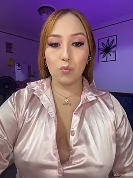 Kiarhatrixie1 online show from March 2026 04:19:01 PM