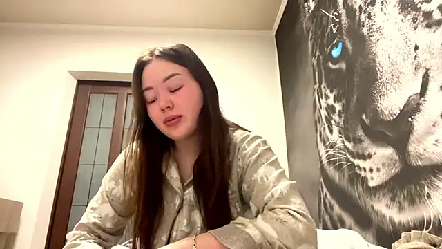 Snapshot of AudieGravely chatting on March 2026 11:34:02 PM AudieGravely online show from March 2026 11:34:02 PM