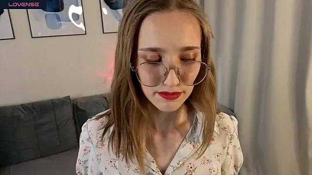 AshleyyJones online show from May 2026 02:07:01 PM