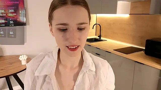 AshleyyJones online show from April 2026 02:13:01 PM