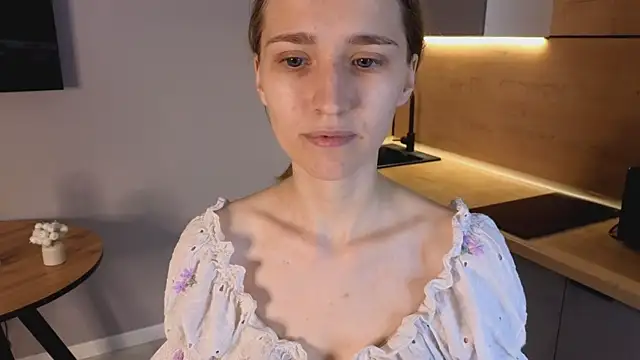 AshleyyJones online show from April 2026 02:02:01 PM