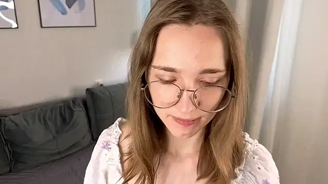 AshleyyJones online show from June 2026 02:11:01 PM