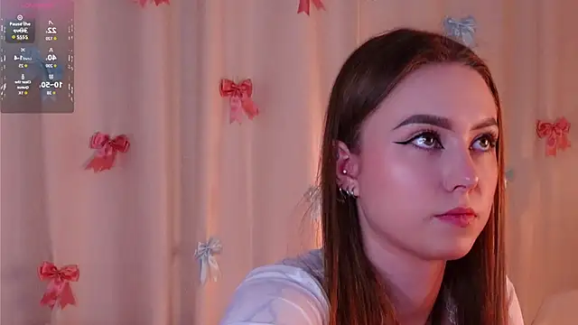 LorileeRuetz online show from April 2026 03:37:01 PM