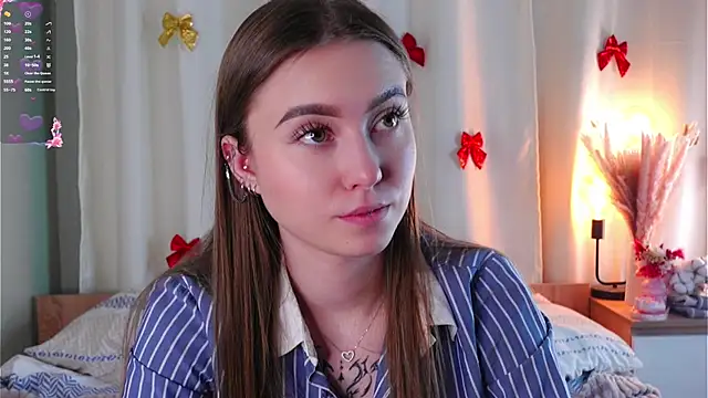 LorileeRuetz online show from March 2026 01:16:01 PM